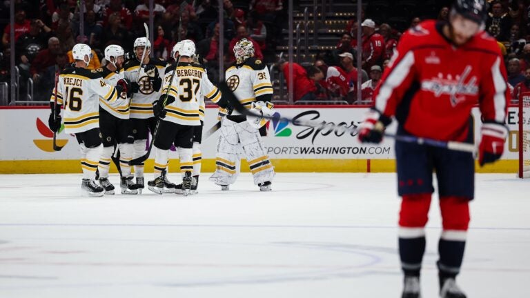 With Fingers Crossed, Boston Hails the Bruins - The New York Times