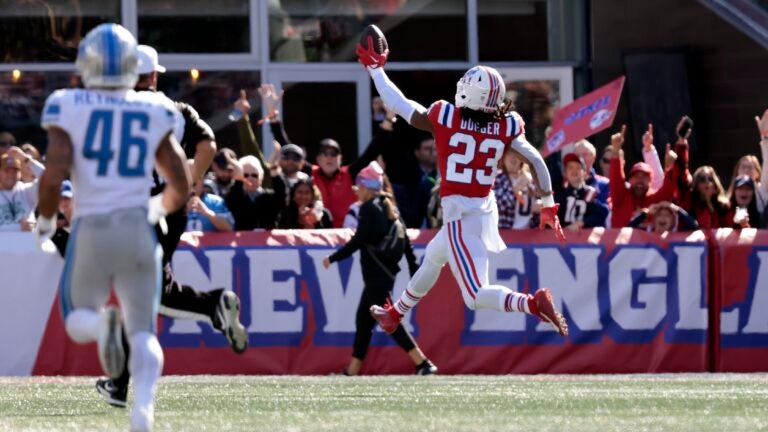 Patriots still hoping to revive red throwback jerseys and Pat