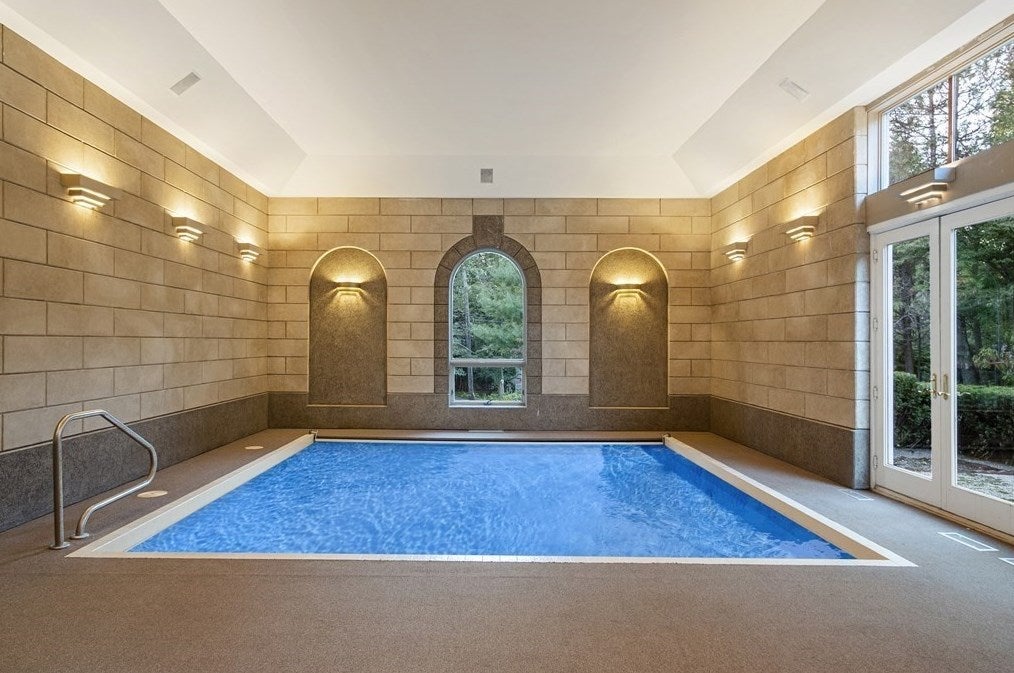 12 Summit Road Lexington indoor swimming pool