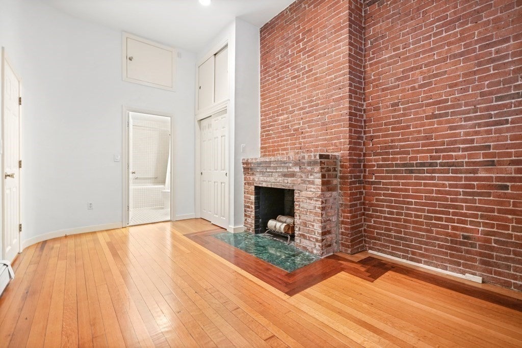 109-Beacon-Street-Boston--636151d3a8db1