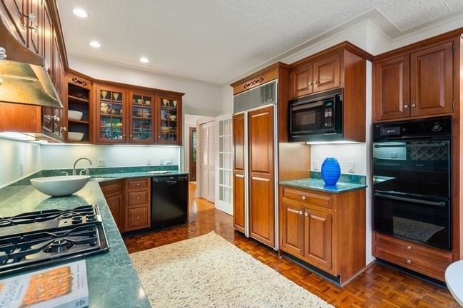 32 Avon Hill Street Kitchen with wooden cabinetry 