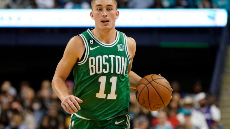 Boston Celtics sign former New Mexico State guard