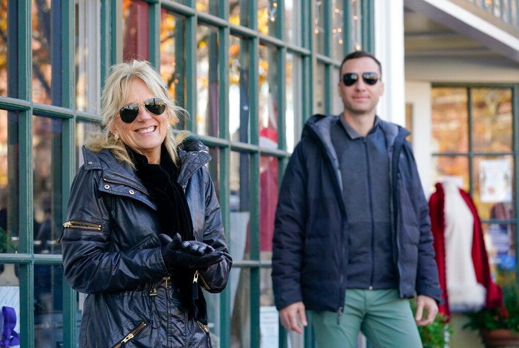 Biden and his family hit the stores in Nantucket for holiday shopping 5 Biden and his family hit the stores in Nantucket for holiday shopping