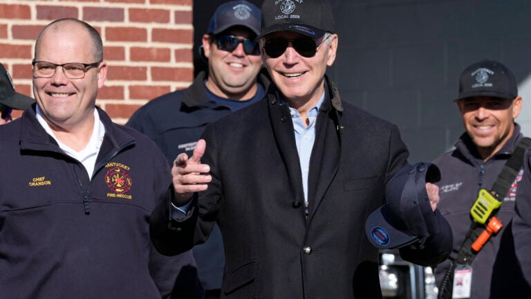 Politics: Biden brings Thanksgiving pies to Nantucket first responders