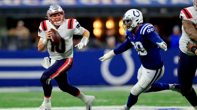 What experts are predicting for Sunday's Patriots-Colts game