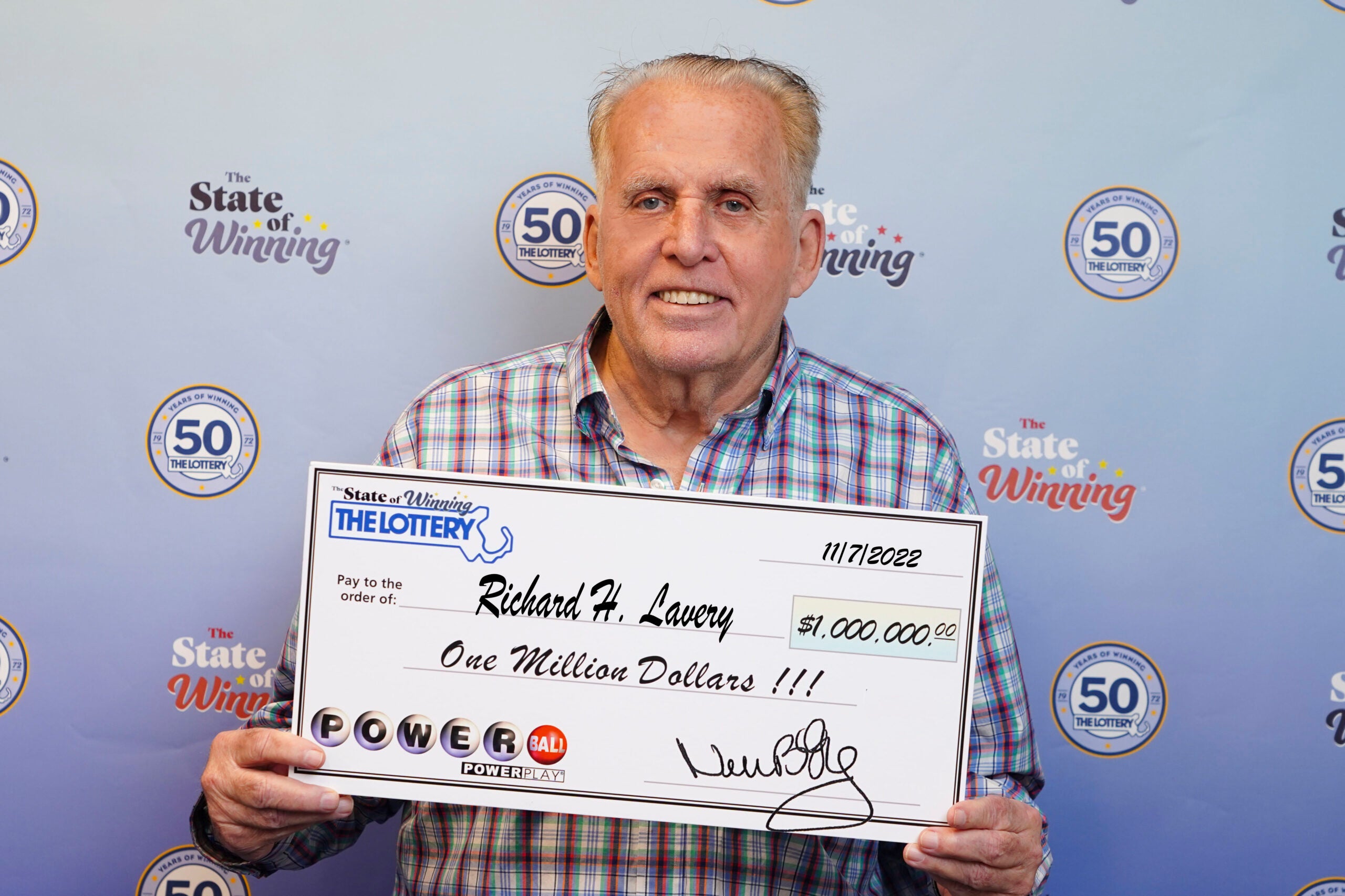 North Quincy man wins $1 million in Powerball's record-breaking drawing