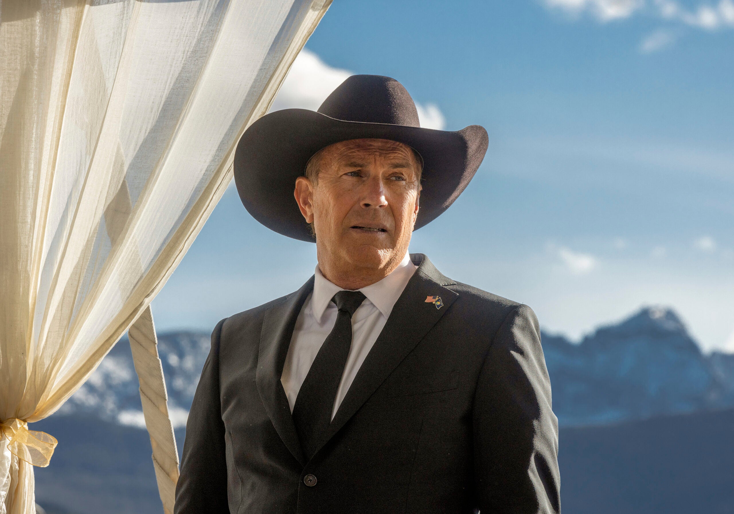 https://bdc2020.o0bc.com/wp-content/uploads/2022/11/TV_Yellowstone_21201-637426989fe61-scaled.jpg