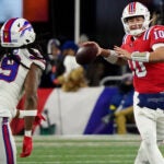 Mac Jones Patriots-Bills