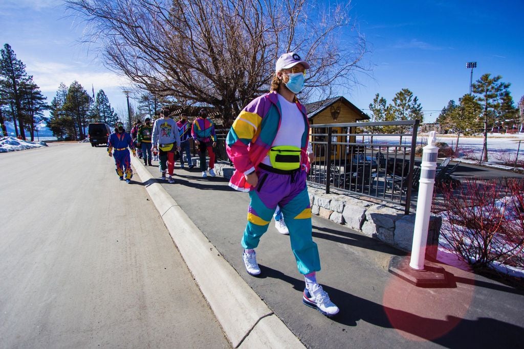 Bruins dress like old-time Red Sox for Winter Classic walk-in