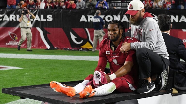 Cardinals' Kyler Murray exits must-win game vs. Rams with ankle injury