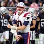 Mac Jones shows his frustration during the Patriots-Raiders game.