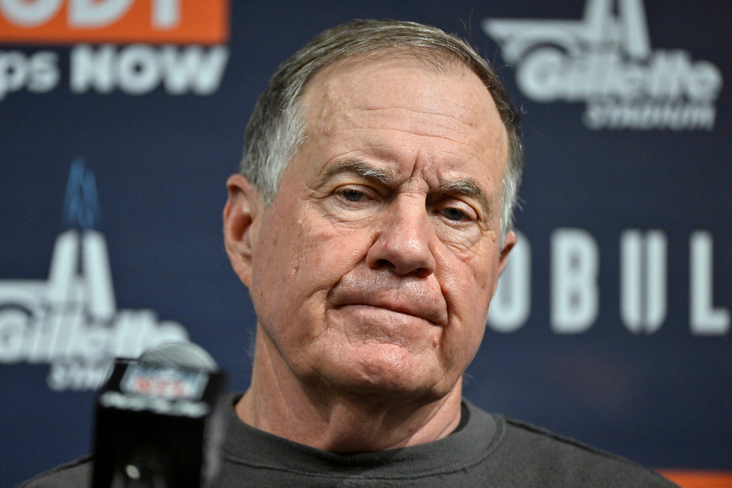 Mae Black Berita Bill Belichick Press Conference Raiders