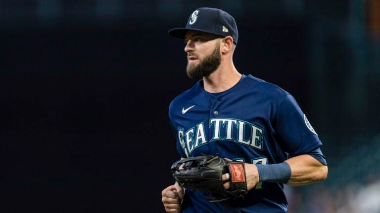 Mitch Haniger sees Mariners getting closer to his World Series