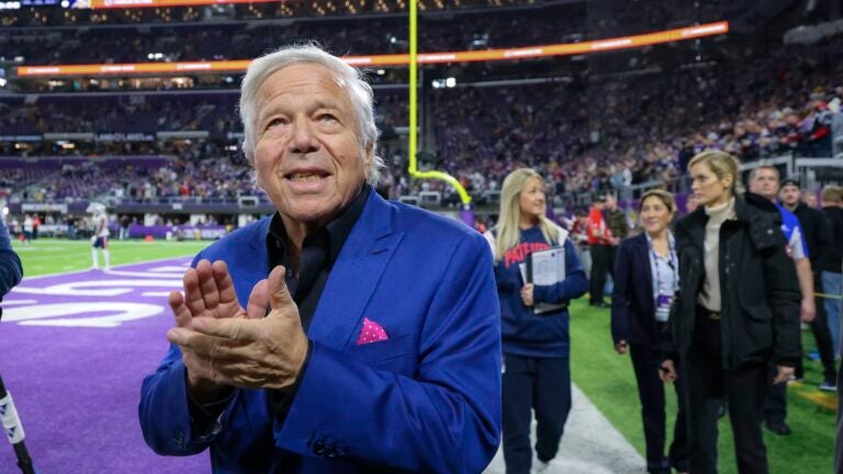 Oakland Raiders-to-Las Vegas idea has support of Robert Kraft of