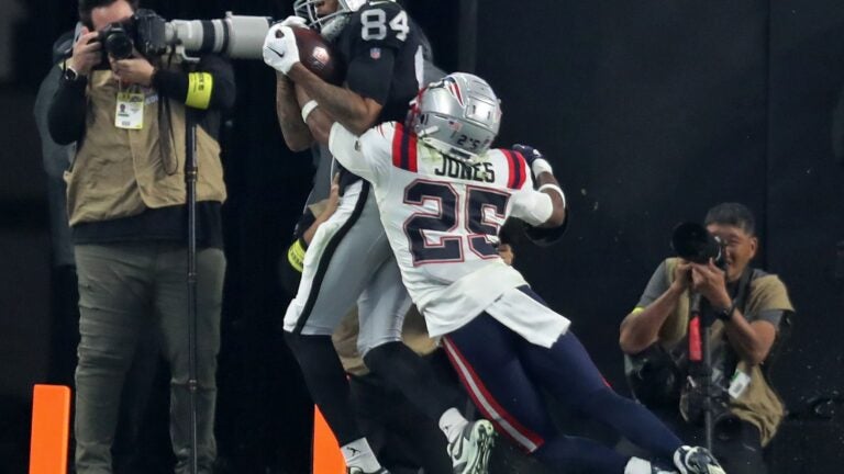 Raiders SHOCK Patriots With WALK-OFF TOUCHDOWN [Full Game Recap]