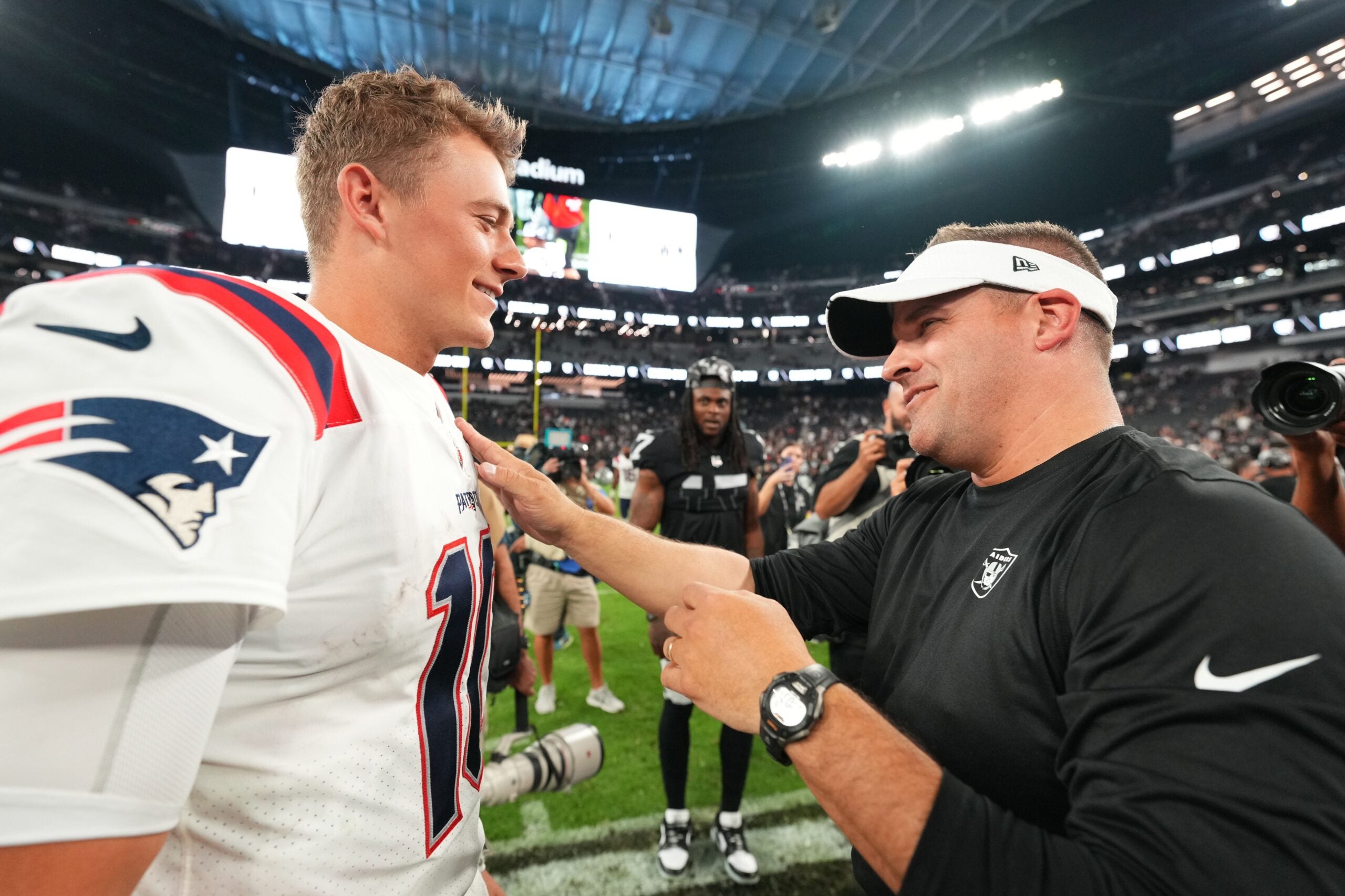 Live updates from the PatriotsDolphins game