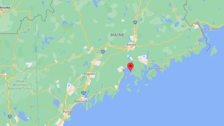 Maine college to hold vigil for 4 students killed in fiery crash - Vimarsana News