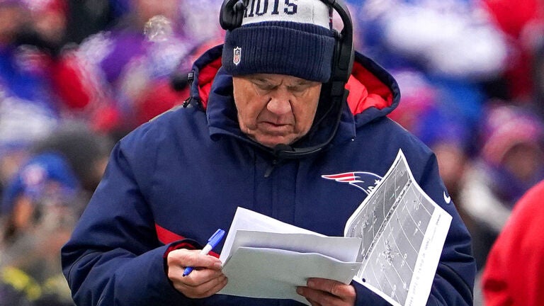 Patriots' Bill Belichick addresses offensive play calling duties: 'Don't  worry about that'