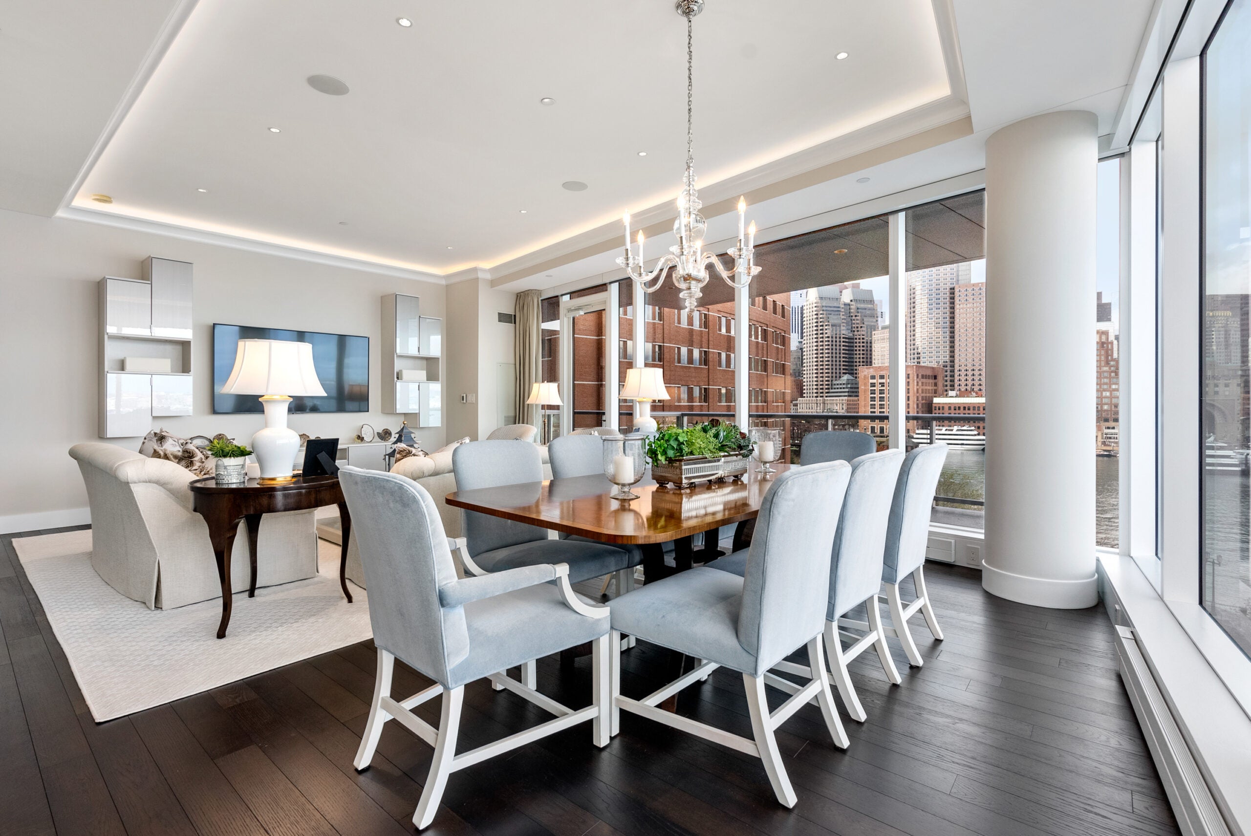 22-liberty-drive-6A-seaport-dining-area