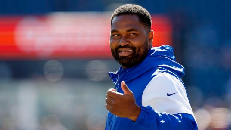 Jerod Mayo reportedly declines to interview for Panthers head coaching job