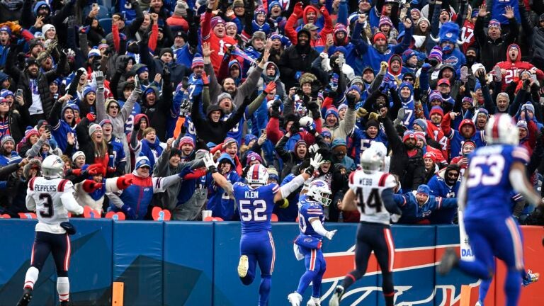 NFL Week 18 schedule: Patriots to face Bills Sunday at 1 p.m.; rest of  final week game times revealed - The Boston Globe