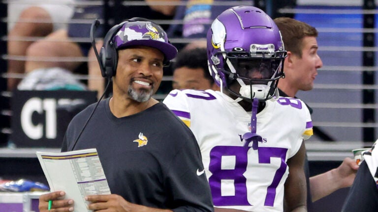 Vikings will reportedly reveal a new uniform on Tuesday