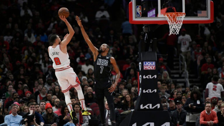 Kevin Durant Scores 44, But Bulls Snap Nets' 12-game Win Streak