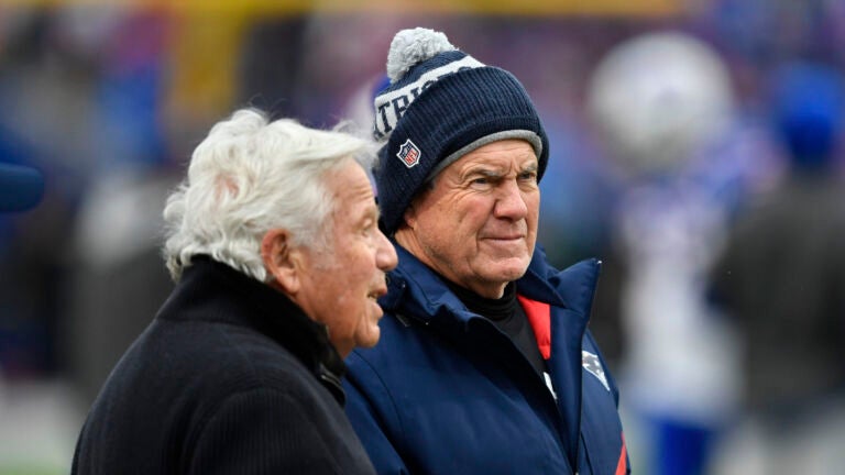 Bill Belichick reportedly set to shake up Patriots offensive coaching staff