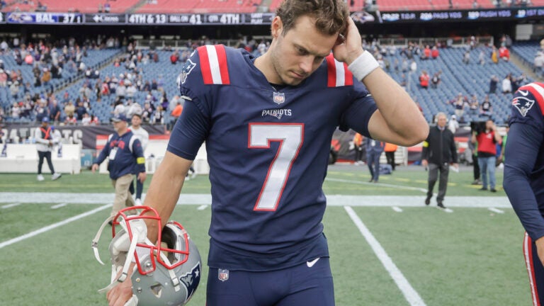 NFL Free Agency 2023: Miami Dolphins bring in former Patriots Punter Jake  Bailey for FA Visit - The Phinsider