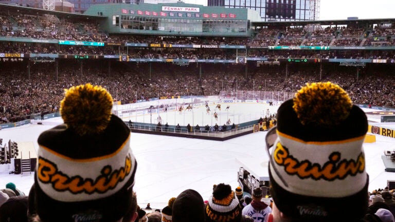 NHL Winter Classic: The 13 best photos of brisk, gorgeous Target Field