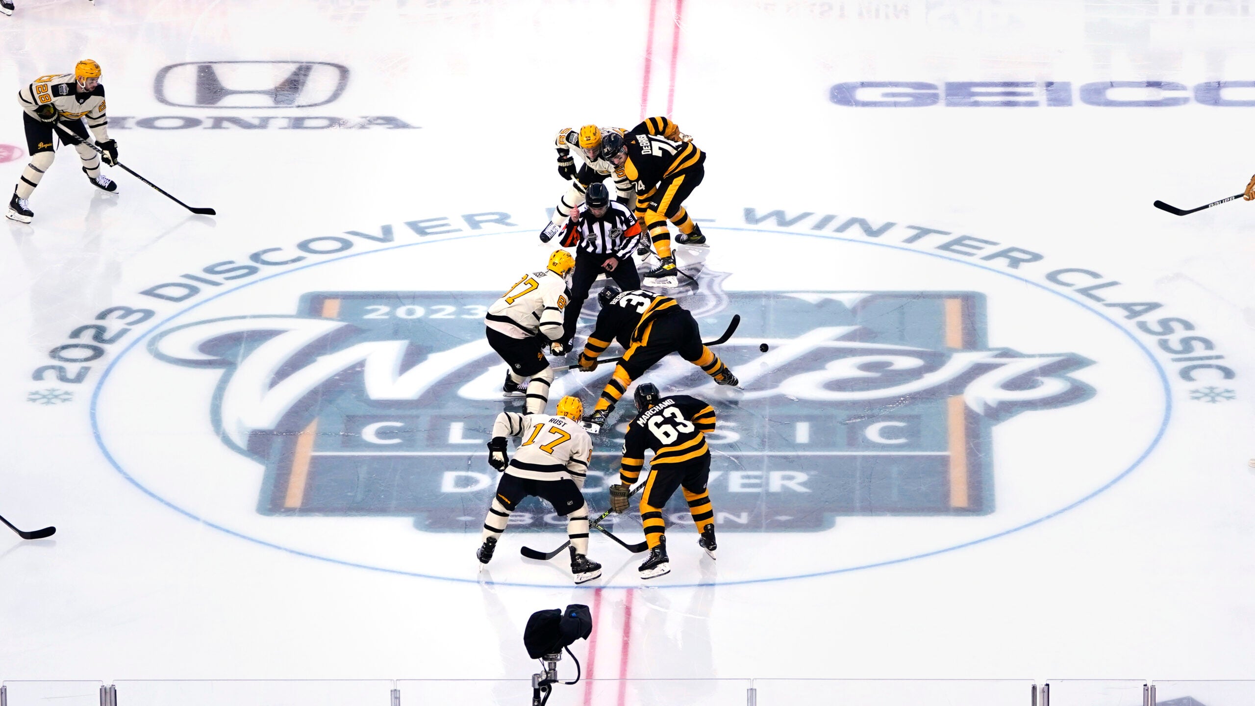 314 Bergeron Winter Classic Stock Photos, High-Res Pictures, and