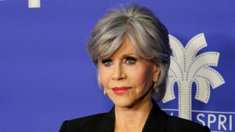 Jane Fonda says Tom Brady made her knees weak in '80 for Brady'