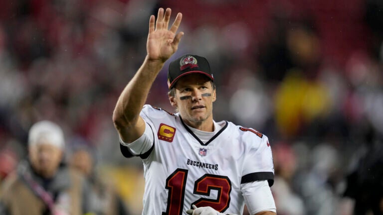 Buccaneers news: Tom Brady reportedly retiring from football