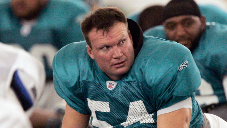 Zach Thomas on how he came close to signing with the Patriots in 2008