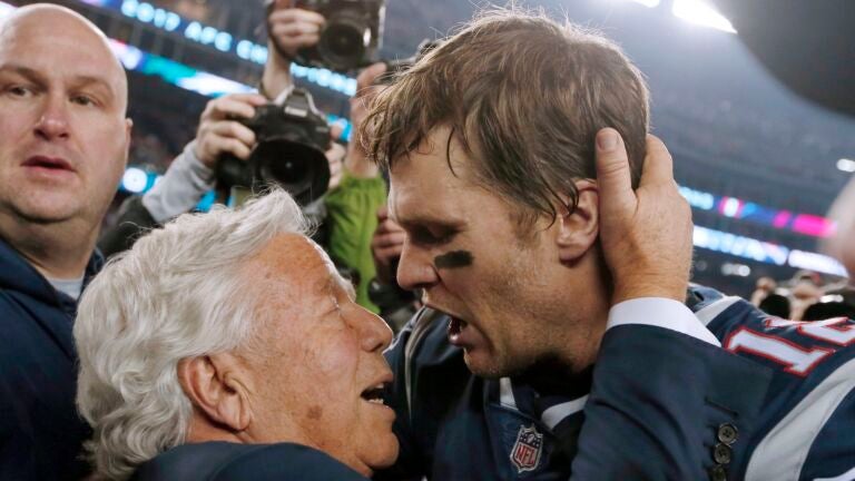 Kraft wants Brady to sign one-day contract, retire with Patriots