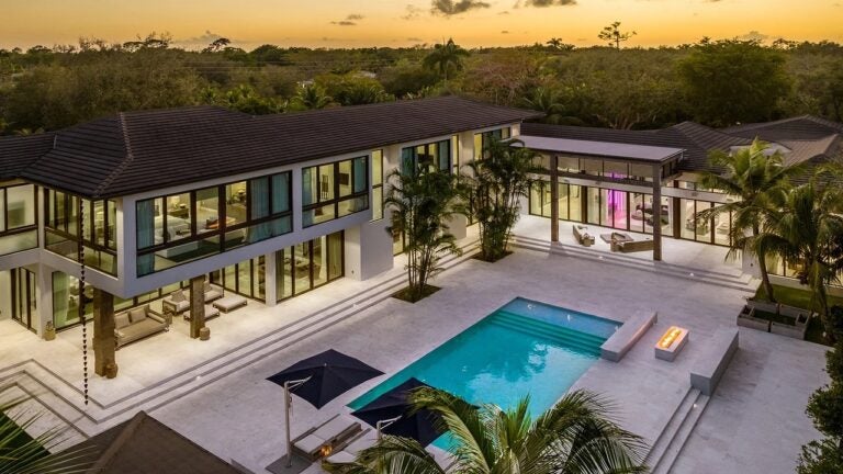 David 'Big Papi' Ortiz Asks $12.5 Million for Miami-Area Mansion - Mansion  Global