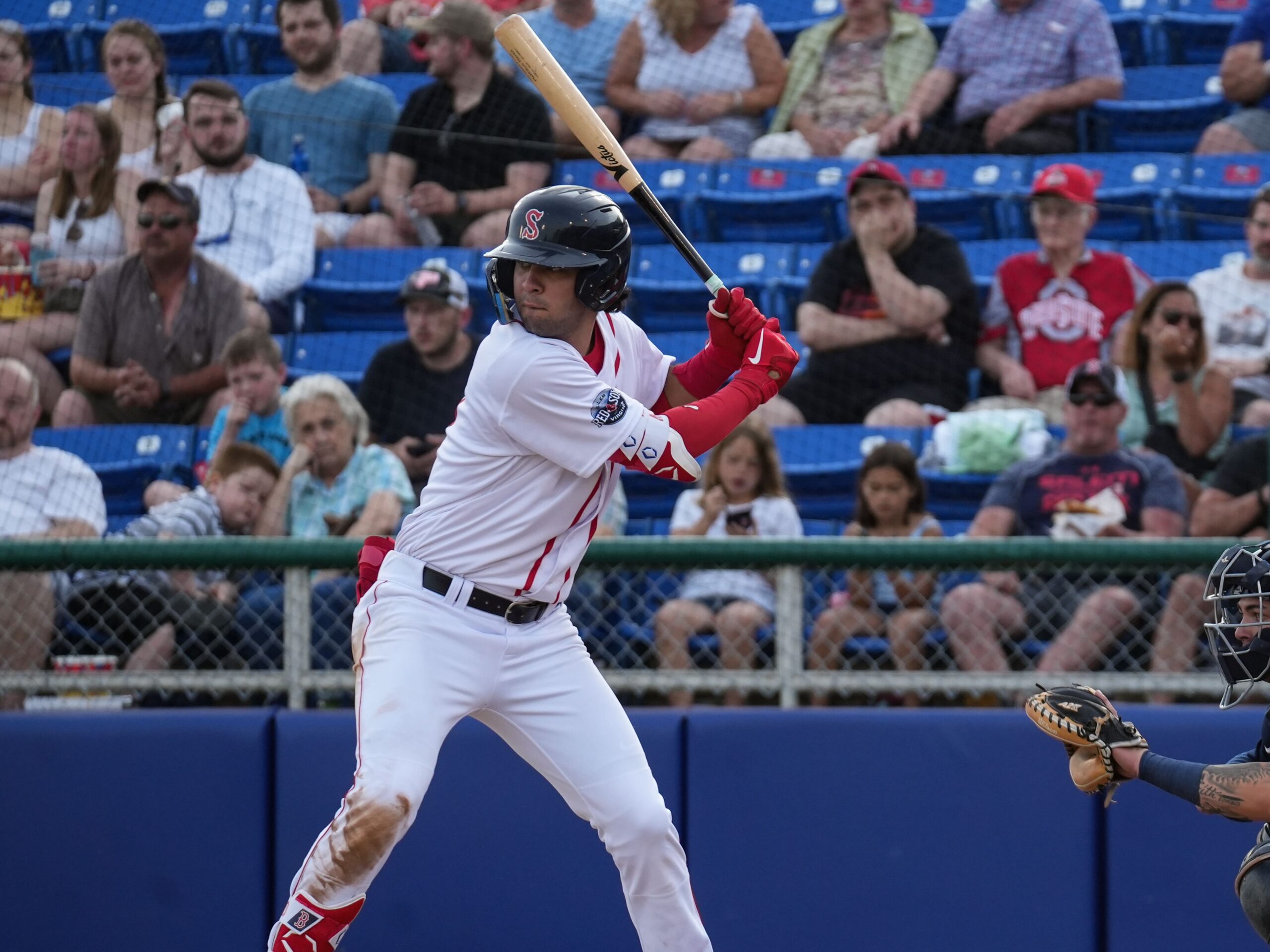 Marcelo Mayer beginning his swing while hitting from the left side for the Salem Red Sox.