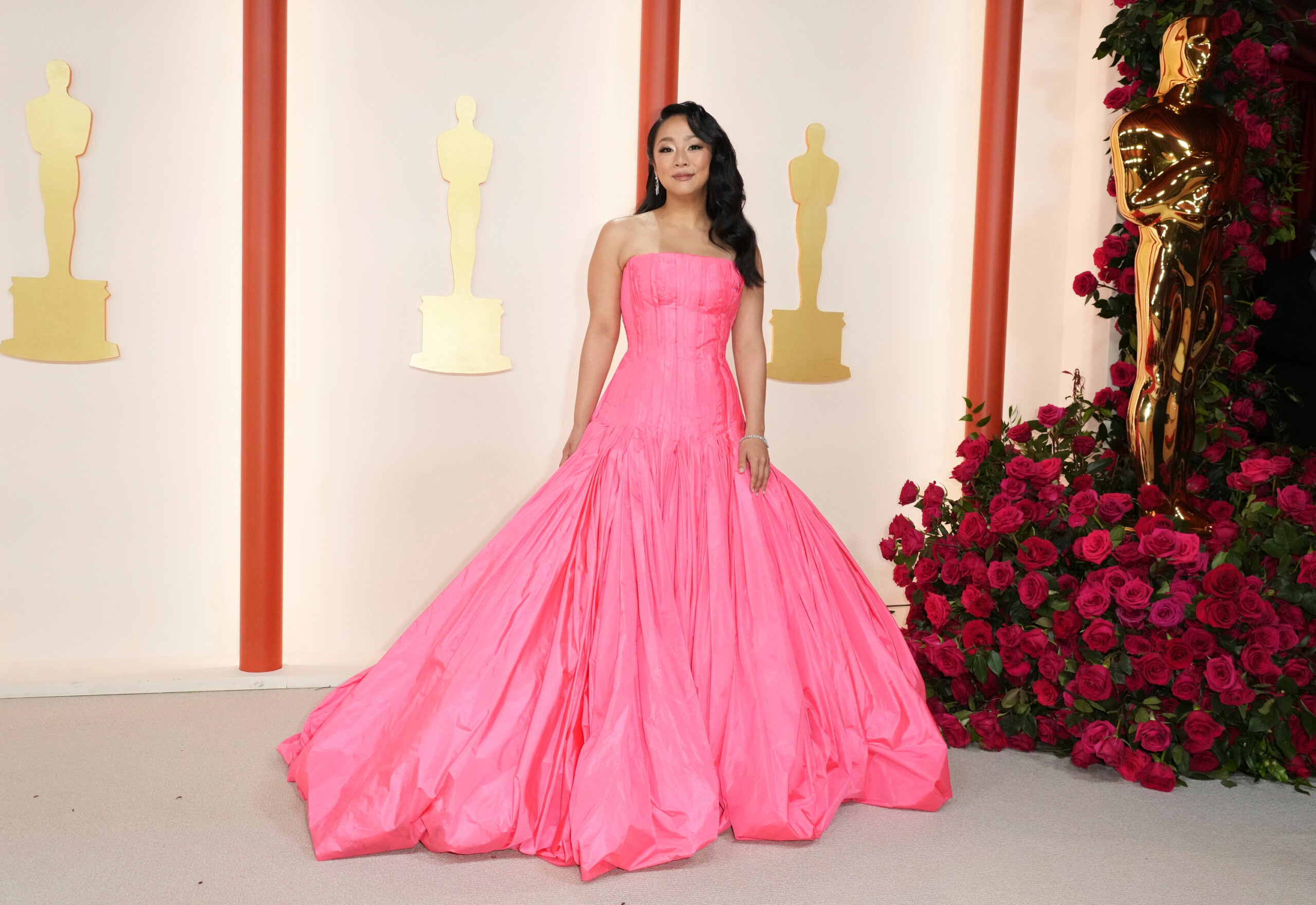 23 photos of stars on the red carpet at the 2023 Oscars
