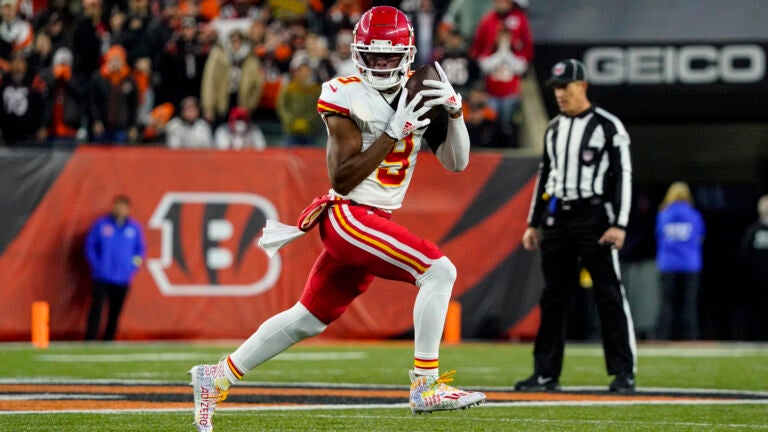 Chiefs reportedly requested to play in first game on