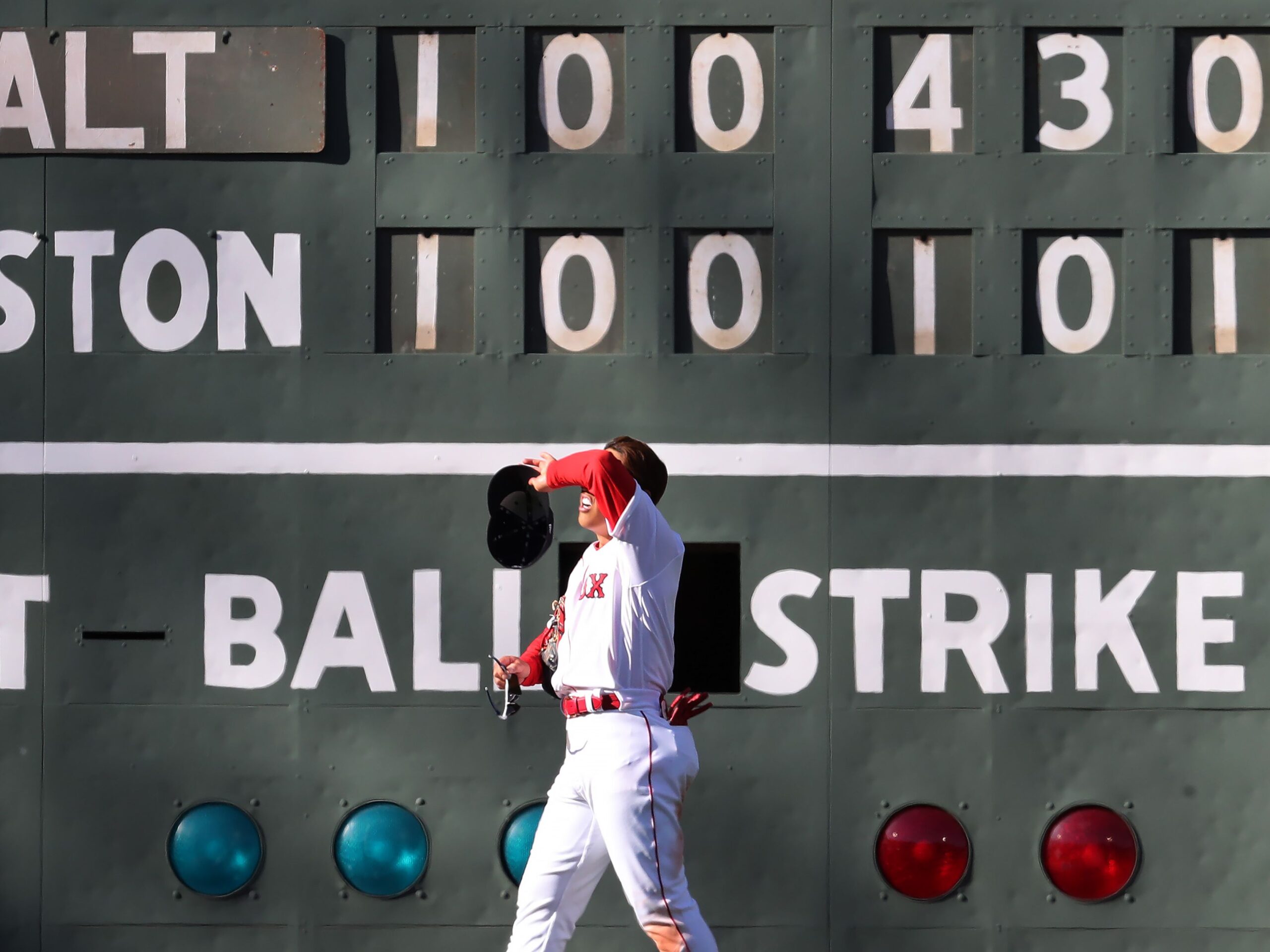 Stroman commits 1st of 14 pitch-clock violations on 1st day