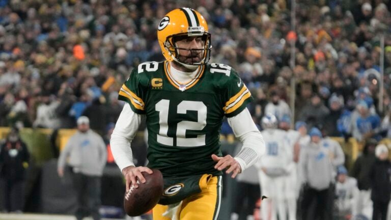 Rodgers latest aging NFL star to join Jets late in career - Record