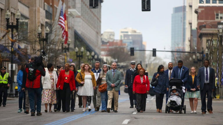 Red Sox rolling rally remembers Marathon bombing victims