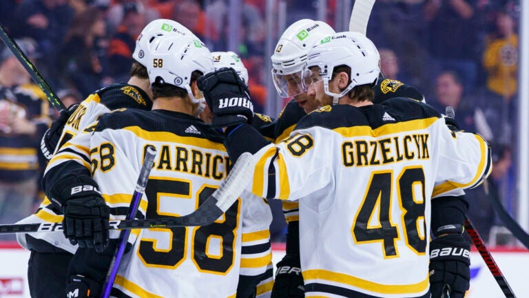 Bruins record tracker: Boston sets new NHL marks for most points