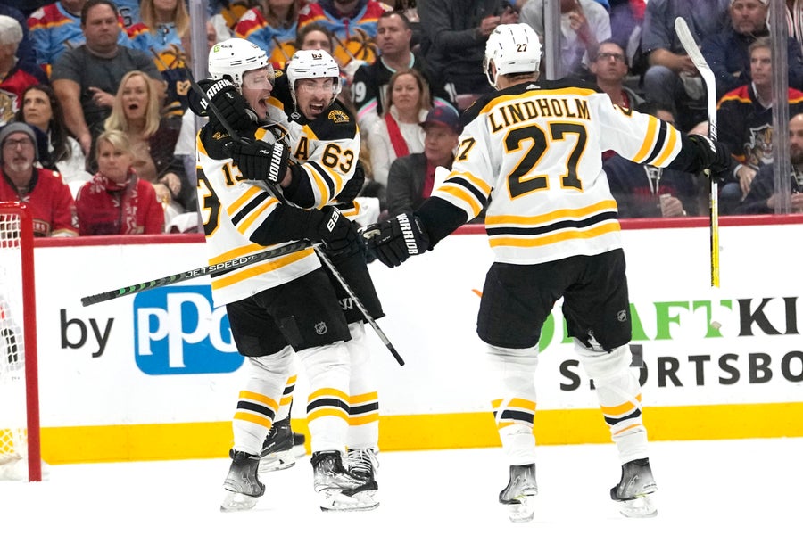 Former Bruin Johnny ‘Pie’ McKenzie dead at 80