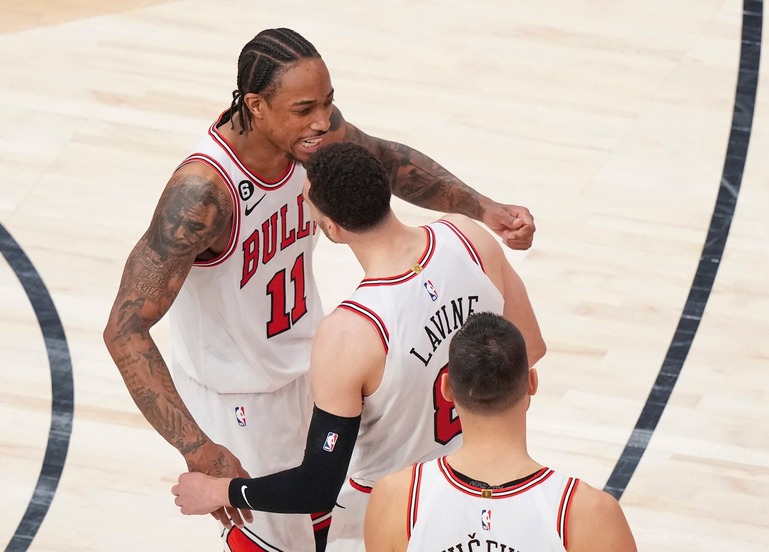 DeMar DeRozan and the Bulls advance in the NBA play-in tournament.