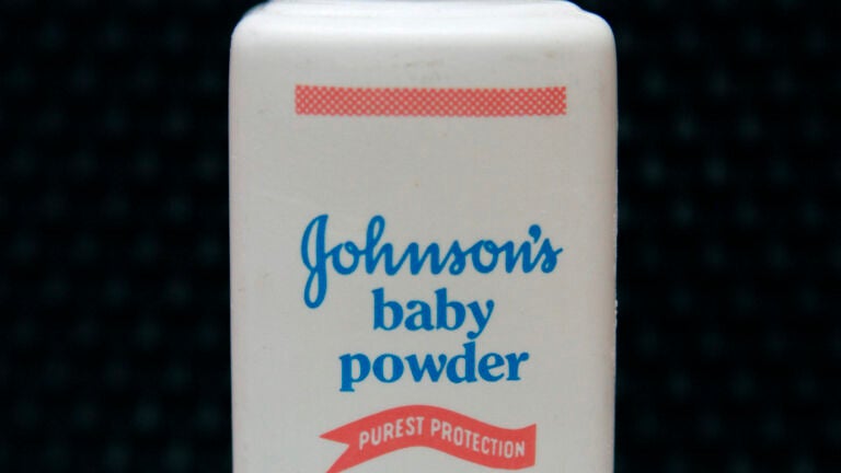 alt = A bottle of Johnson's baby powder.