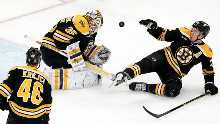 No Bergeron But Ullmark Starts For Bruins In Game 1