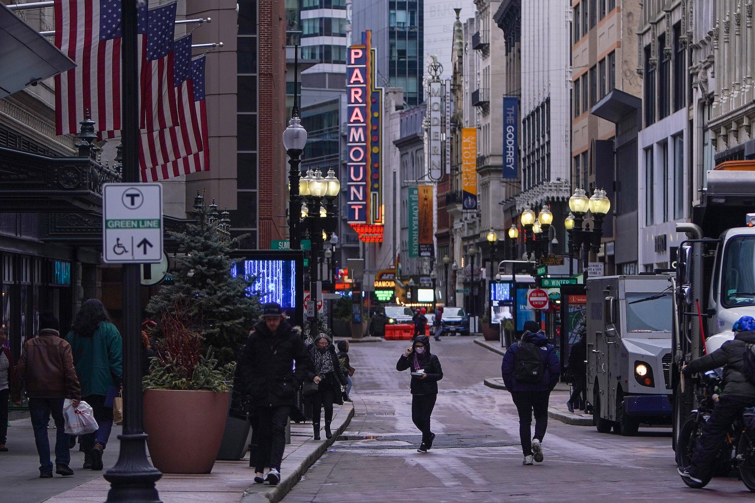 Forever 21 Downtown, Boston, MA 02228 - Last Updated November 2023