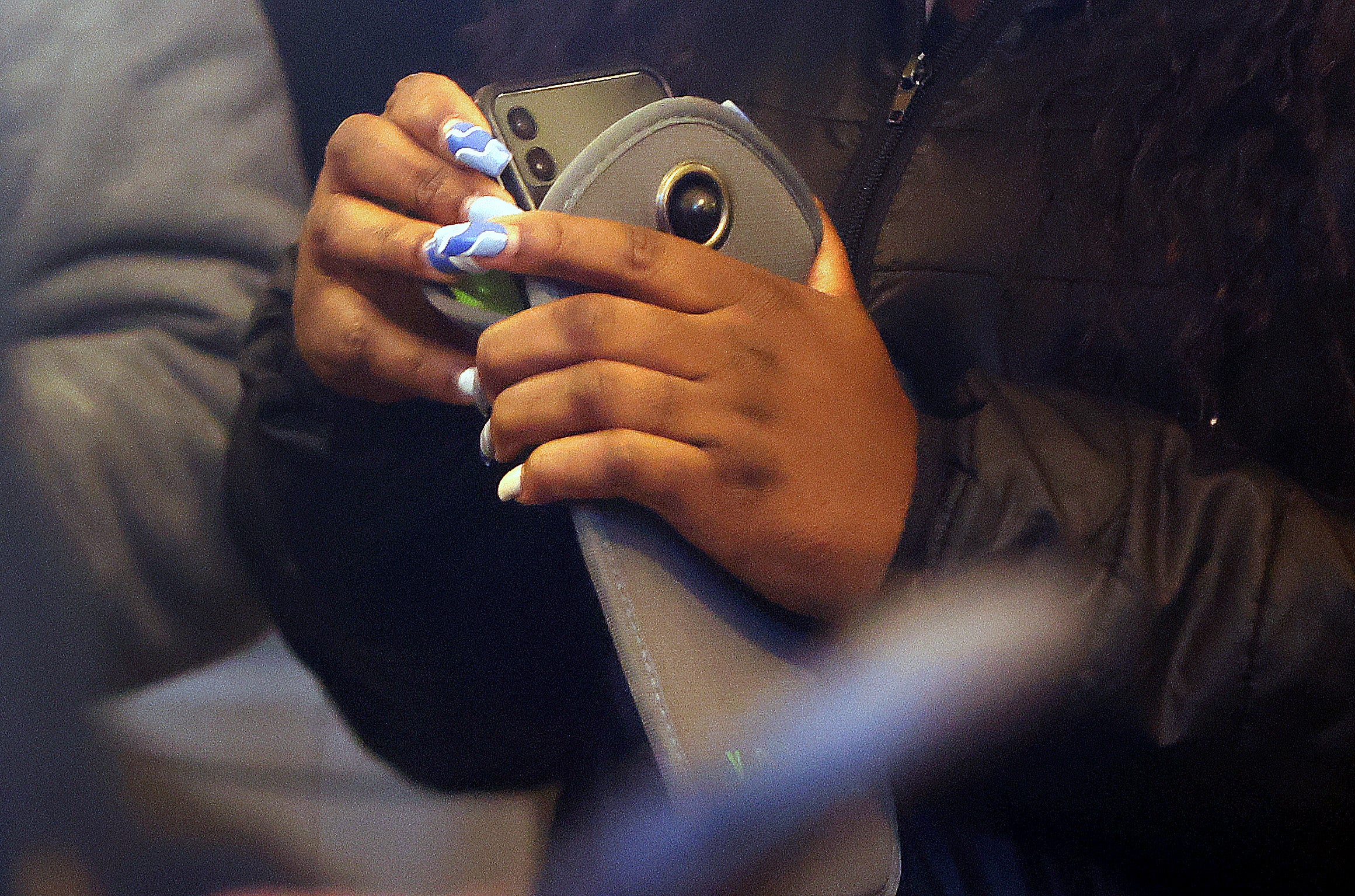 Teenage hangups: the drastic plans to keep high schoolers off their phones, Schools