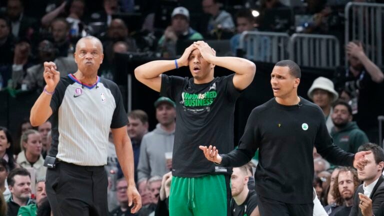 Matthew Judon calls out Cowboys' Micah Parsons for his 'bandwagon' attire  at Celtics game - The Boston Globe